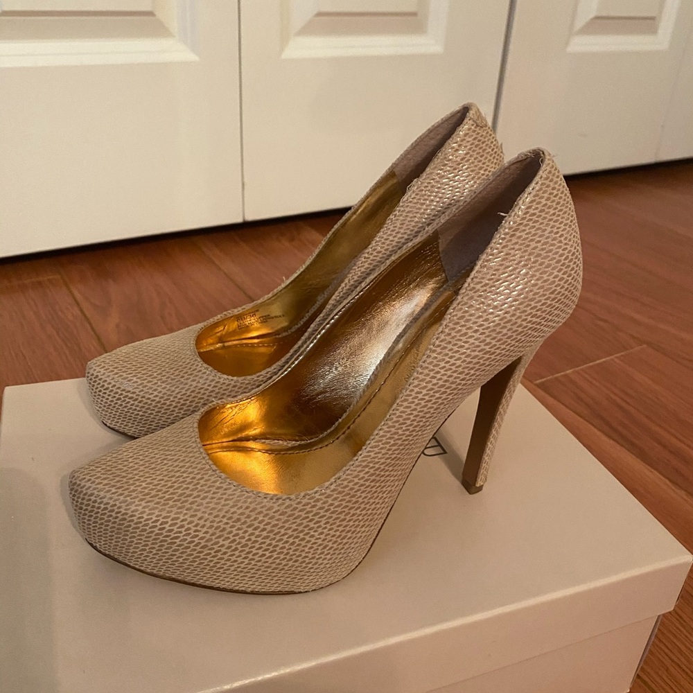 BCBG Tan Snake Pattern Platform Heels - Picture 2 of 5